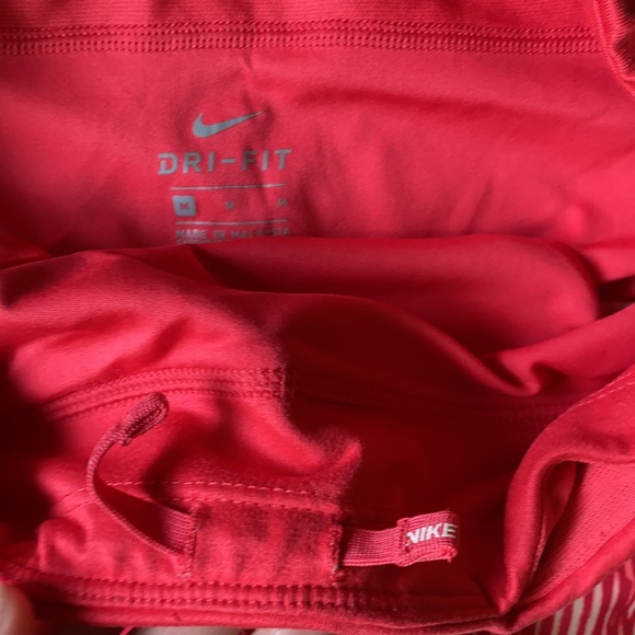 Pink Nike DRI-FIT shorts. Size M in girls. - Picture 4 of 4